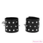 KINK - PUNK WRIST RESTRAINTS WITH SPIKES 25 X 6 CM